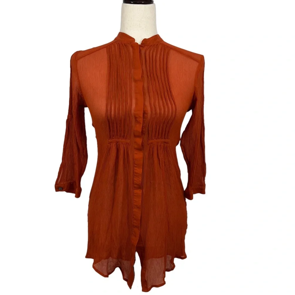 CHICO’S 100 % Burnt Orange Gauzy Pleated Button Down Lightweight 3/4 Sleeve Top - Picture 2 of 13
